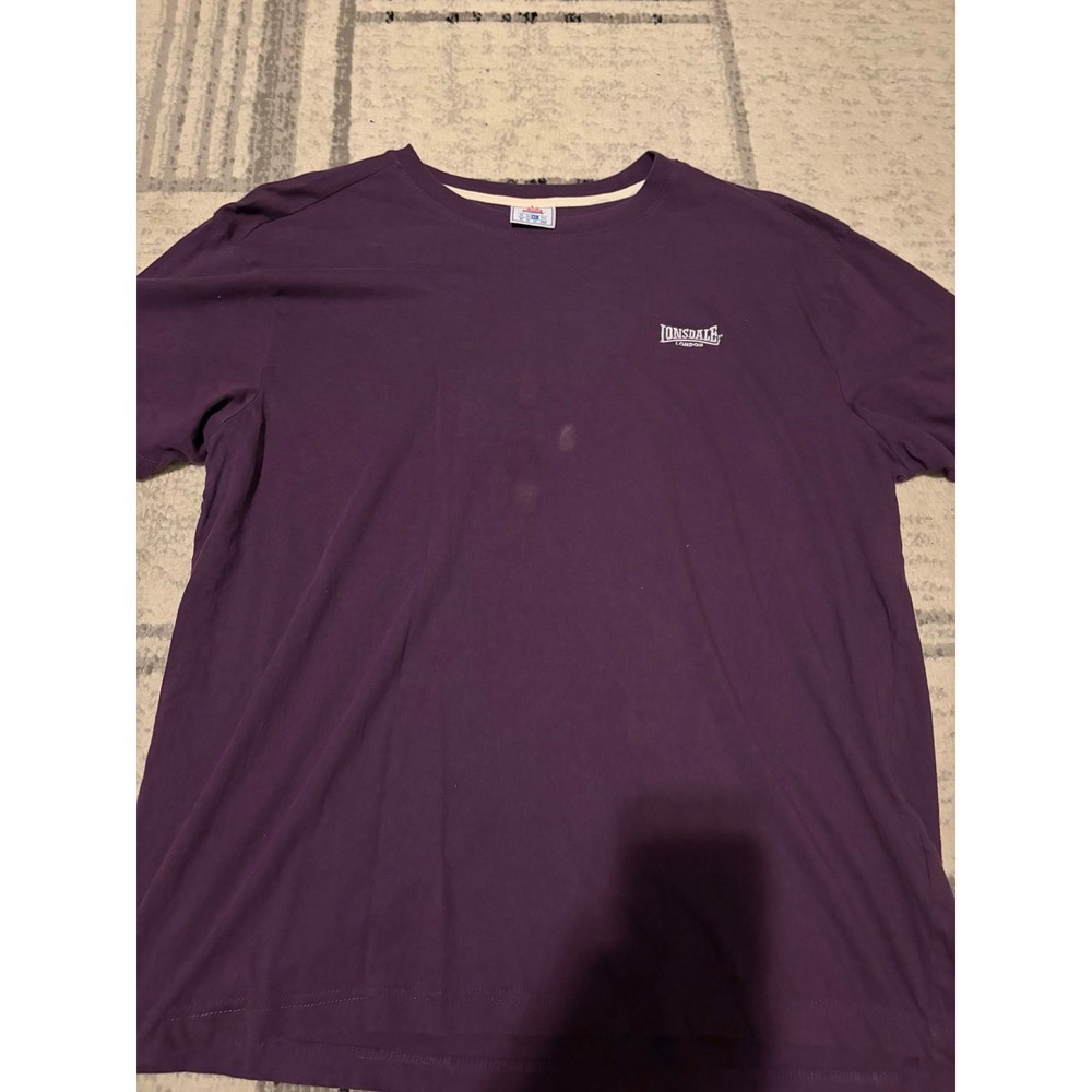 Lonsdale London Mens Purple Crew Neck Short Sleeve T-Shirt Size XL Stains SKU 60